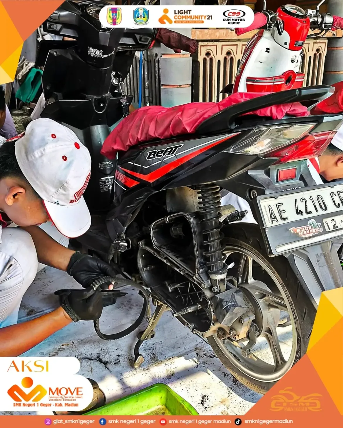 Service sepeda motor dengan 4 item utama yang di cek (CVT, Oli Mesin, Filter Udara dan Pengereman)