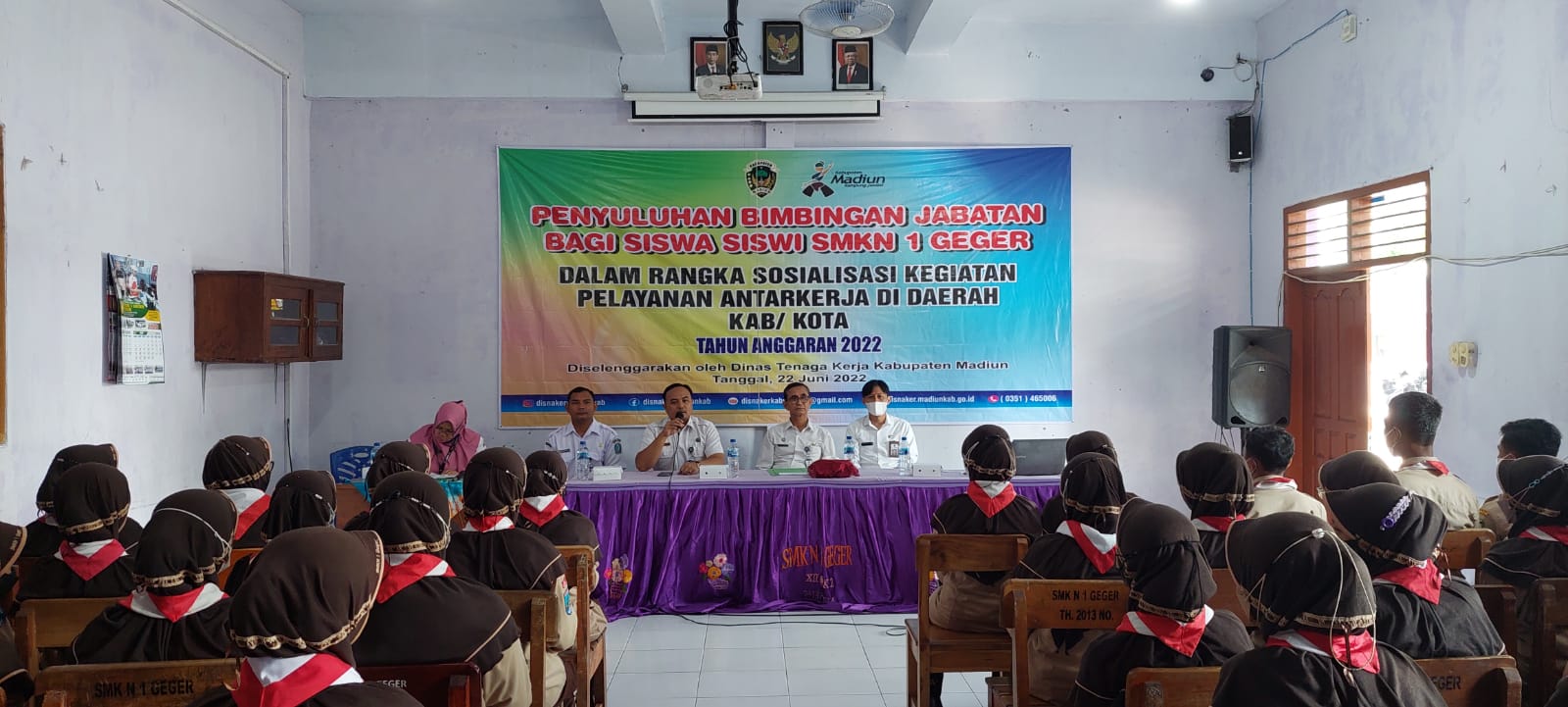 Siswa-Siswi SMKN 1 Geger Mendapatkan Penyuluhan Bimbingan Jabatan Dari Disnaker Kabupaten Madiun